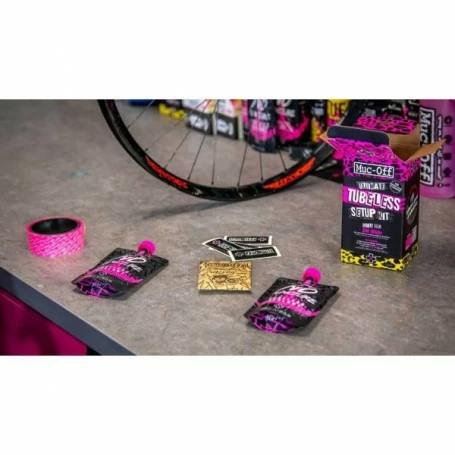 KIT TUBELESS MUC-OFF ULTIMATE SETUP KIT DH/PLUS -Vendite Copertoni kit tubeless muc off ultimate setup kit dhplus